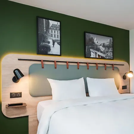 Campanile Paris Ouest - Gennevilliers Port Hotel Exterior photo